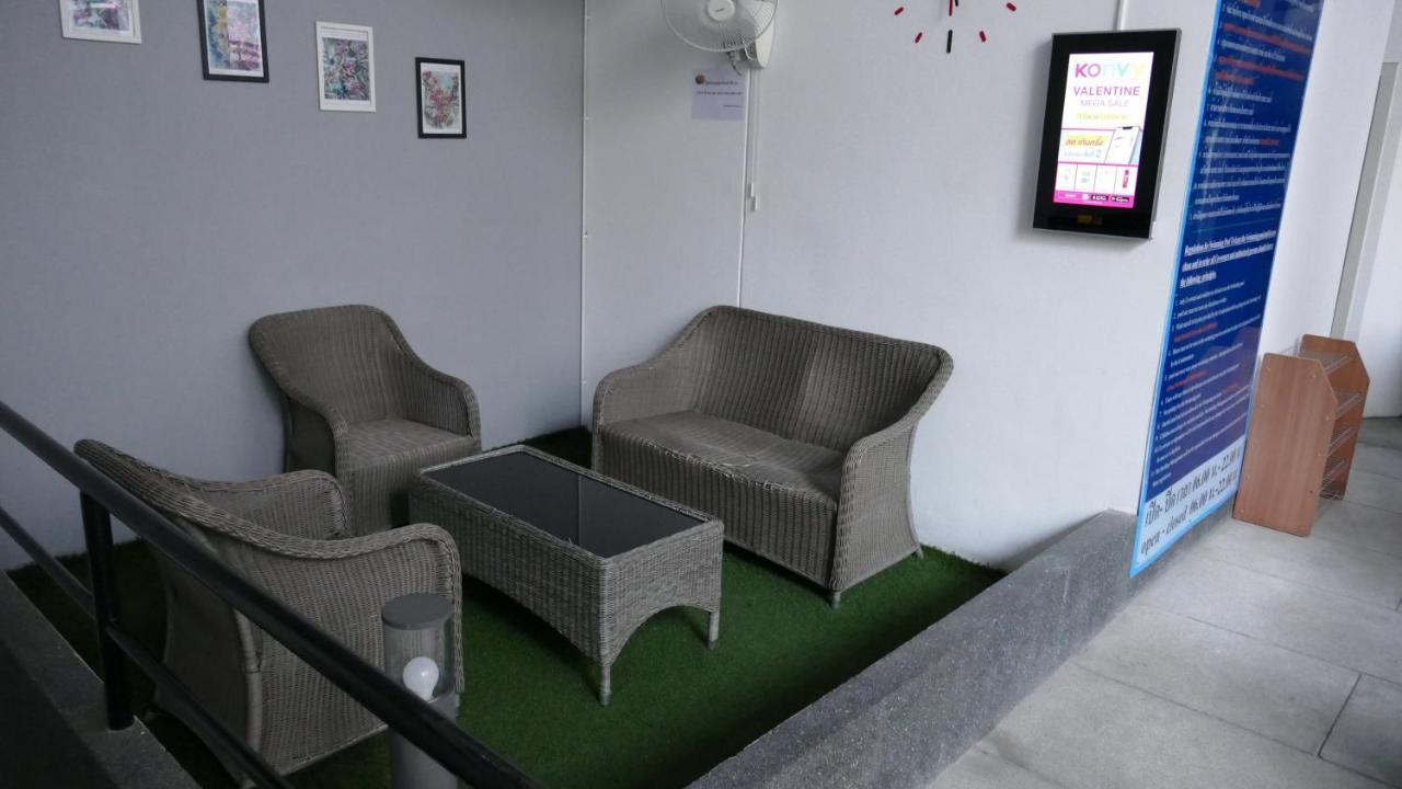 Sundowner Sukhumvit Apartamento Banguecoque Exterior foto